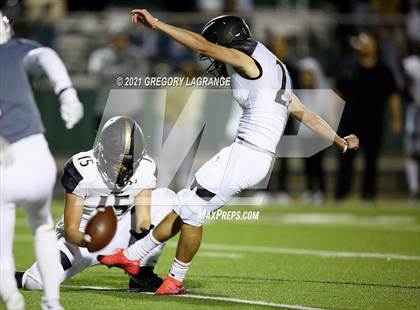Thumbnail 1 in Fossil Ridge vs Keller Central photogallery.