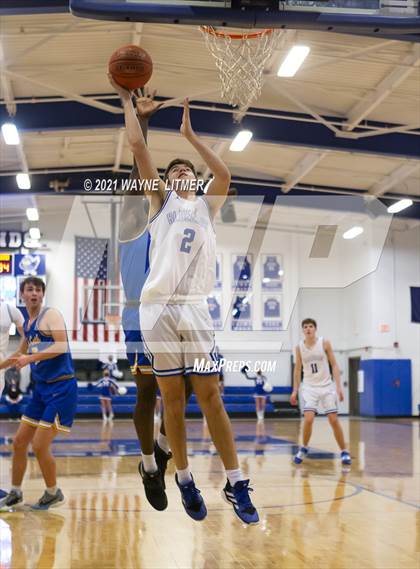 Thumbnail 2 in Newport Central Catholic @ Highlands photogallery.