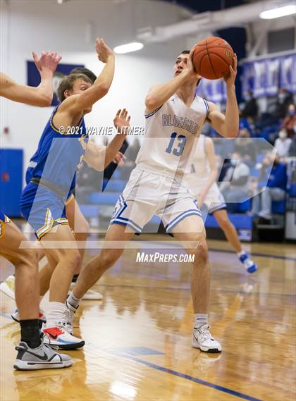 Thumbnail 3 in Newport Central Catholic @ Highlands photogallery.
