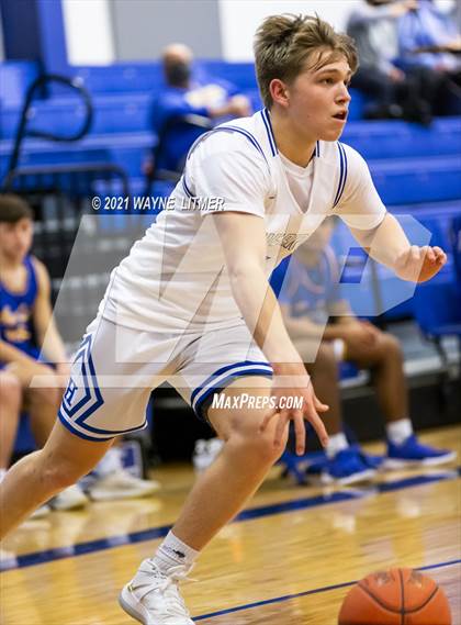 Thumbnail 1 in Newport Central Catholic @ Highlands photogallery.
