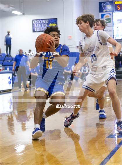 Thumbnail 2 in Newport Central Catholic @ Highlands photogallery.