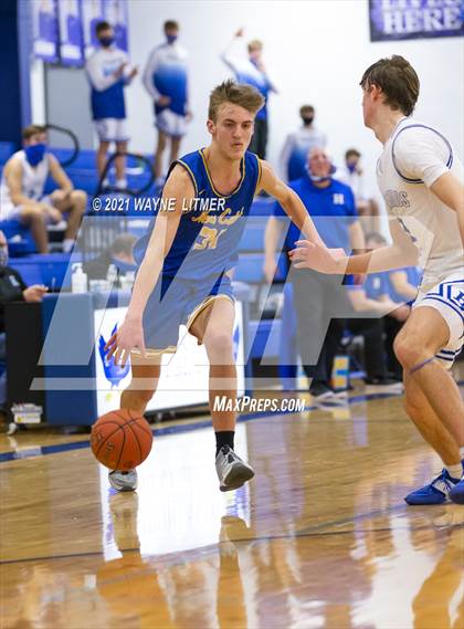Thumbnail 3 in Newport Central Catholic @ Highlands photogallery.