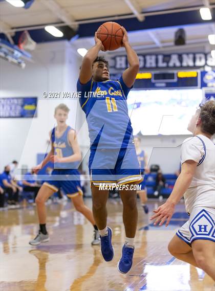 Thumbnail 1 in Newport Central Catholic @ Highlands photogallery.