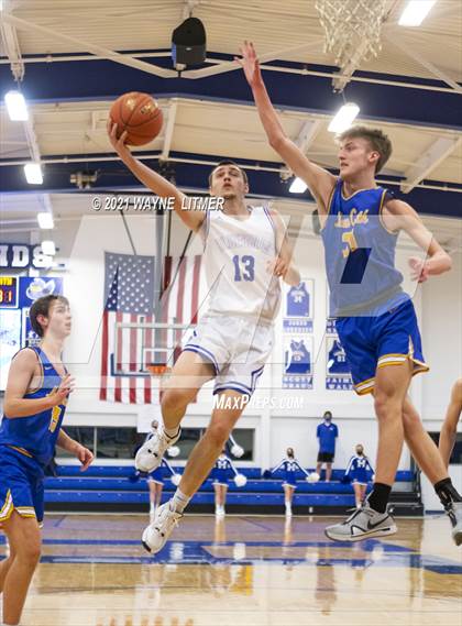 Thumbnail 1 in Newport Central Catholic @ Highlands photogallery.