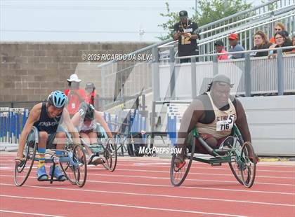 Thumbnail 2 in UIL 6A Track Region III Final photogallery.