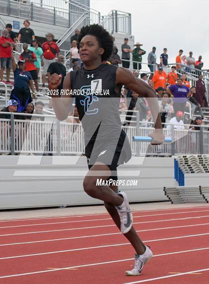 Thumbnail 2 in UIL 6A Track Region III Final photogallery.