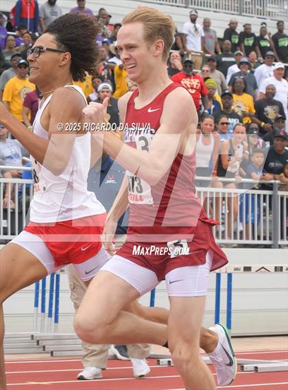 Thumbnail 2 in UIL 6A Track Region III Final photogallery.