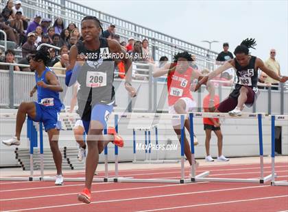 Thumbnail 2 in UIL 6A Track Region III Final photogallery.
