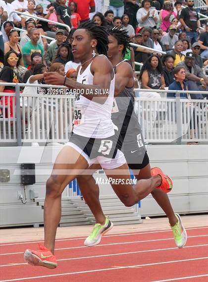 Thumbnail 2 in UIL 6A Track Region III Final photogallery.