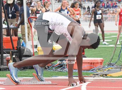 Thumbnail 2 in UIL 6A Track Region III Final photogallery.