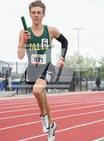 Thumbnail 1 in UIL 6A Track Region III Final photogallery.