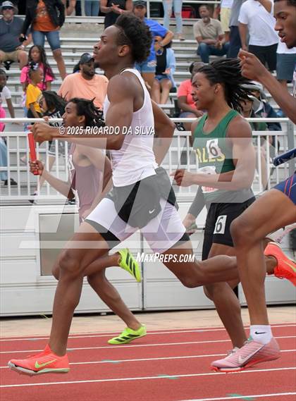 Thumbnail 1 in UIL 6A Track Region III Final photogallery.