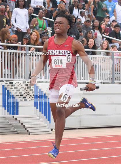 Thumbnail 2 in UIL 6A Track Region III Final photogallery.