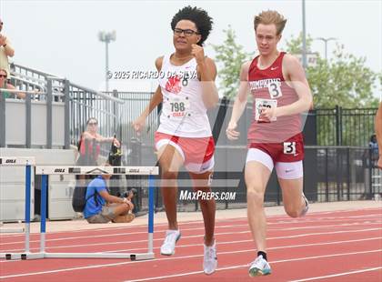 Thumbnail 2 in UIL 6A Track Region III Final photogallery.