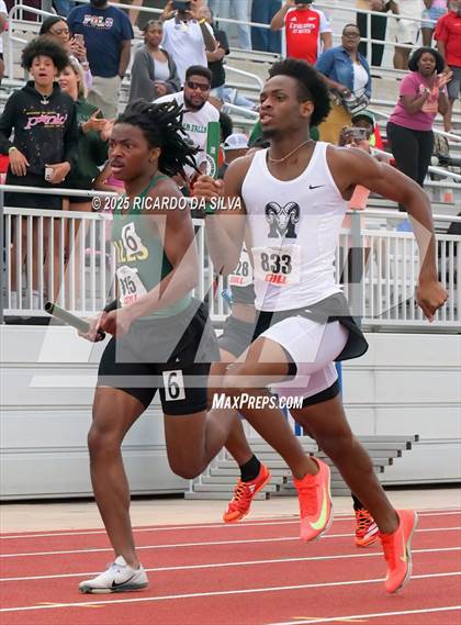 Thumbnail 3 in UIL 6A Track Region III Final photogallery.