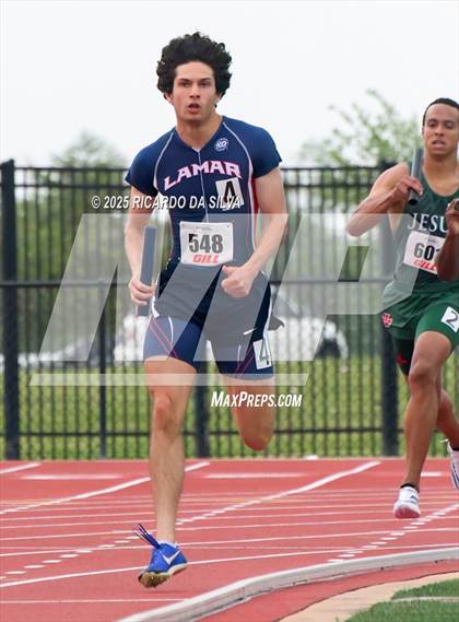 Thumbnail 2 in UIL 6A Track Region III Final photogallery.