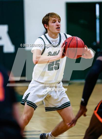 Thumbnail 2 in Kimball @ Manteca photogallery.