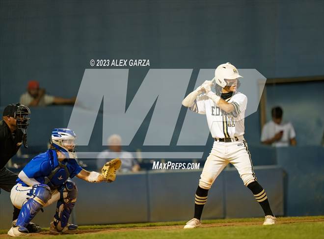 null - Photo 01