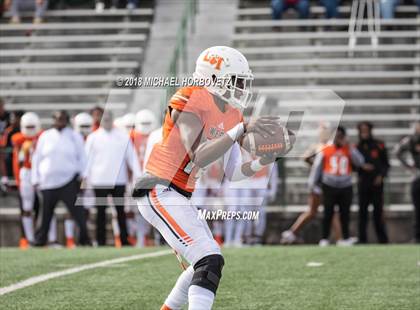Thumbnail 3 in John Tyler vs. Lancaster (UIL 5A Area Playoff) photogallery.