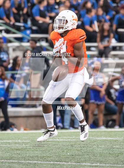 Thumbnail 3 in John Tyler vs. Lancaster (UIL 5A Area Playoff) photogallery.
