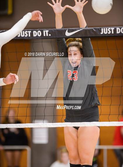 Thumbnail 2 in Bishop Gorman vs. Mater Dei (NIKE Tournament of Champions)  photogallery.
