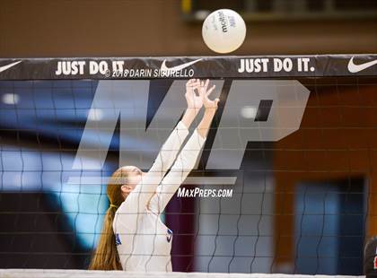 Thumbnail 2 in Bishop Gorman vs. Mater Dei (NIKE Tournament of Champions)  photogallery.