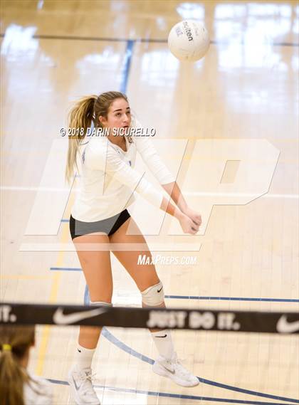 Thumbnail 2 in Bishop Gorman vs. Mater Dei (NIKE Tournament of Champions)  photogallery.