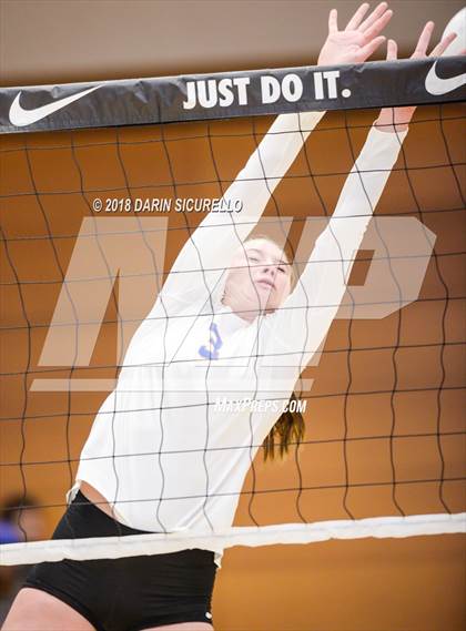 Thumbnail 2 in Bishop Gorman vs. Mater Dei (NIKE Tournament of Champions)  photogallery.
