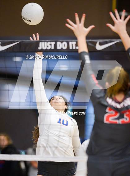 Thumbnail 2 in Bishop Gorman vs. Mater Dei (NIKE Tournament of Champions)  photogallery.