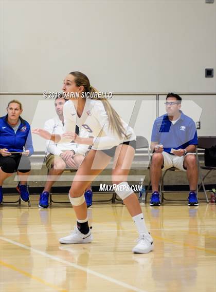 Thumbnail 2 in Bishop Gorman vs. Mater Dei (NIKE Tournament of Champions)  photogallery.