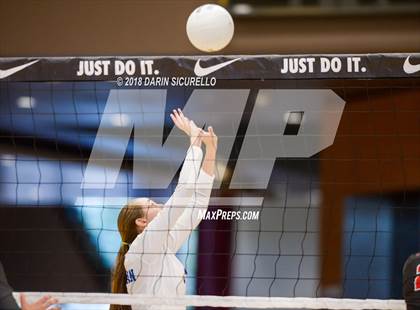 Thumbnail 1 in Bishop Gorman vs. Mater Dei (NIKE Tournament of Champions)  photogallery.