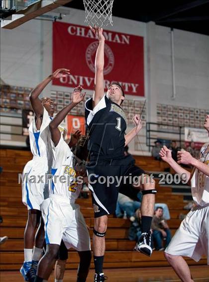 Thumbnail 3 in Foothill vs. San Dimas (Orange Holiday Classic) photogallery.