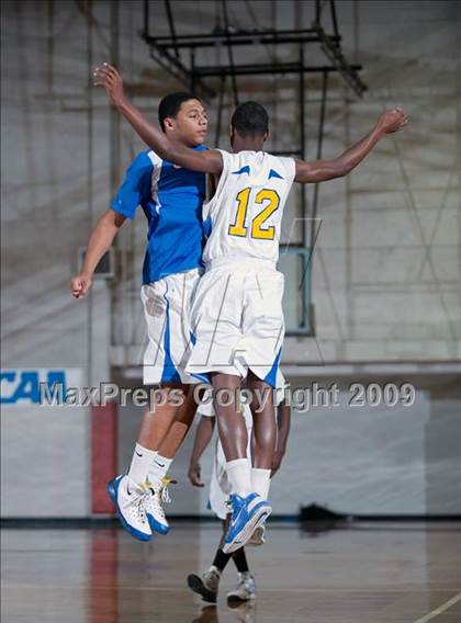 Thumbnail 1 in Foothill vs. San Dimas (Orange Holiday Classic) photogallery.
