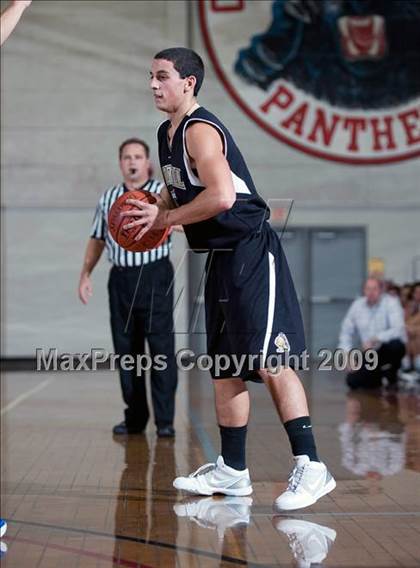 Thumbnail 3 in Foothill vs. San Dimas (Orange Holiday Classic) photogallery.