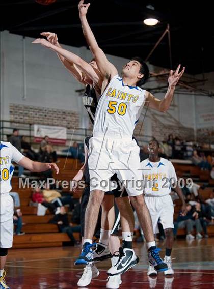 Thumbnail 2 in Foothill vs. San Dimas (Orange Holiday Classic) photogallery.