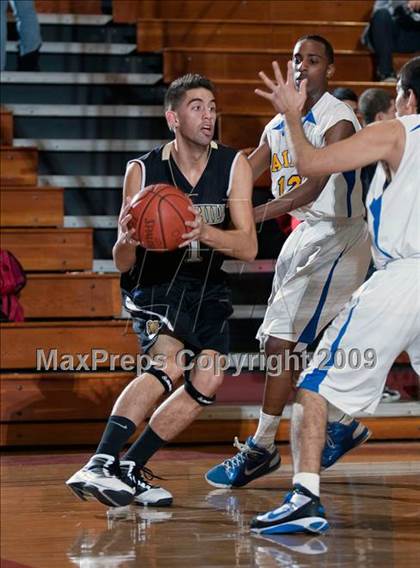 Thumbnail 3 in Foothill vs. San Dimas (Orange Holiday Classic) photogallery.