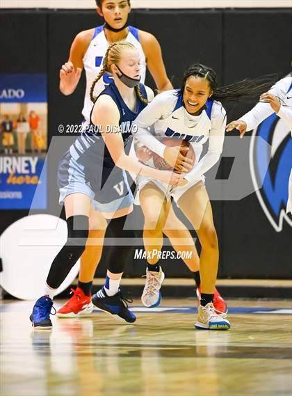 Thumbnail 1 in Valor Christian @ Grandview photogallery.