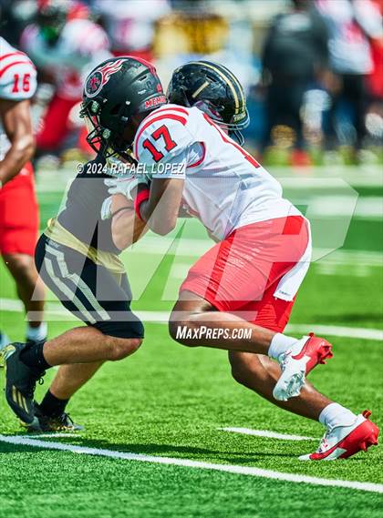 Thumbnail 3 in Cleburne vs. Port Arthur Memorial photogallery.