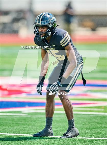 Thumbnail 1 in Cleburne vs. Port Arthur Memorial photogallery.