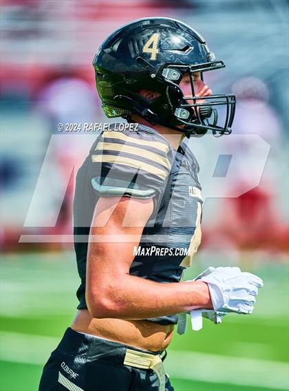 Thumbnail 3 in Cleburne vs. Port Arthur Memorial photogallery.