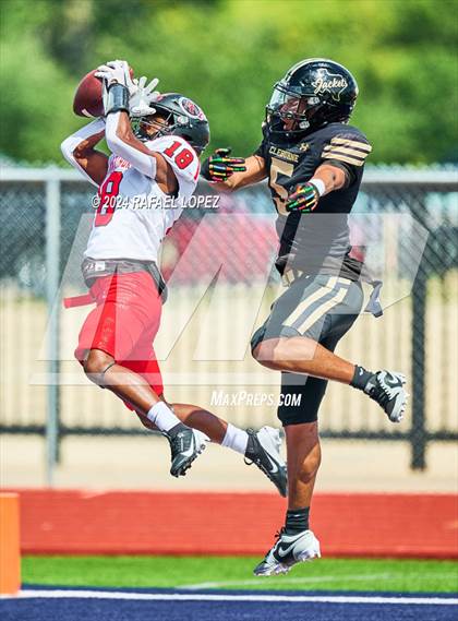 Thumbnail 1 in Cleburne vs. Port Arthur Memorial photogallery.