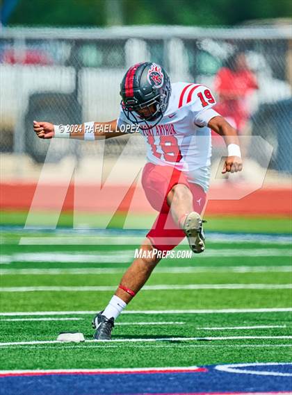 Thumbnail 3 in Cleburne vs. Port Arthur Memorial photogallery.