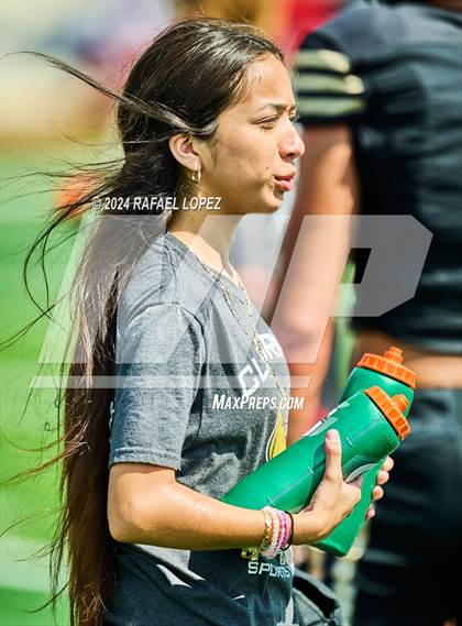 Thumbnail 1 in Cleburne vs. Port Arthur Memorial photogallery.