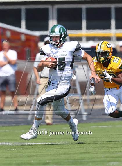 Thumbnail 3 in Pine-Richland @ St. Edward photogallery.