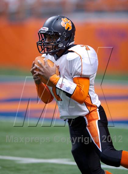 Thumbnail 2 in Tuckahoe vs. Randolph (NYSPHSAA Class D Final) photogallery.