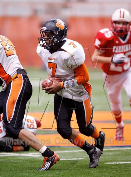 Thumbnail 1 in Tuckahoe vs. Randolph (NYSPHSAA Class D Final) photogallery.