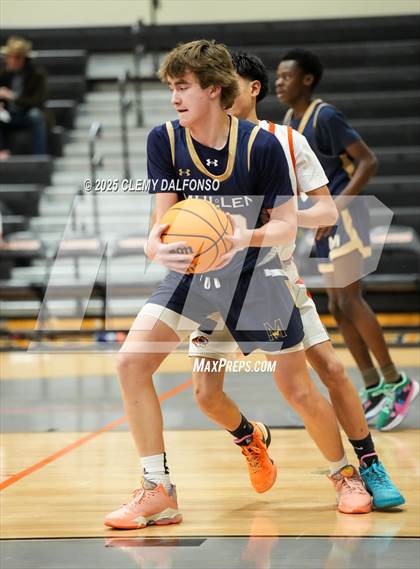 Thumbnail 3 in Mullen @ Lakewood photogallery.