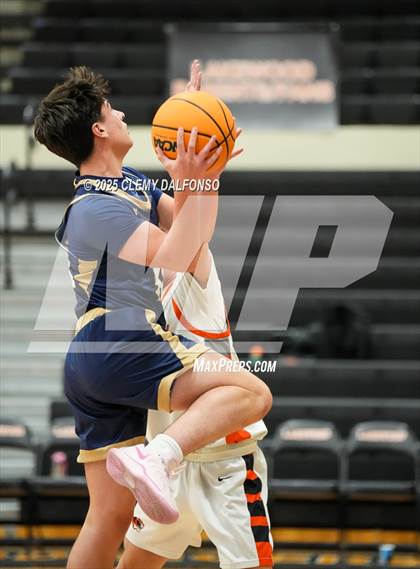 Thumbnail 2 in Mullen @ Lakewood photogallery.