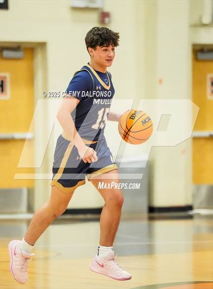 Thumbnail 3 in Mullen @ Lakewood photogallery.