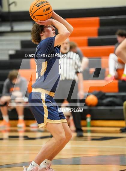 Thumbnail 1 in Mullen @ Lakewood photogallery.